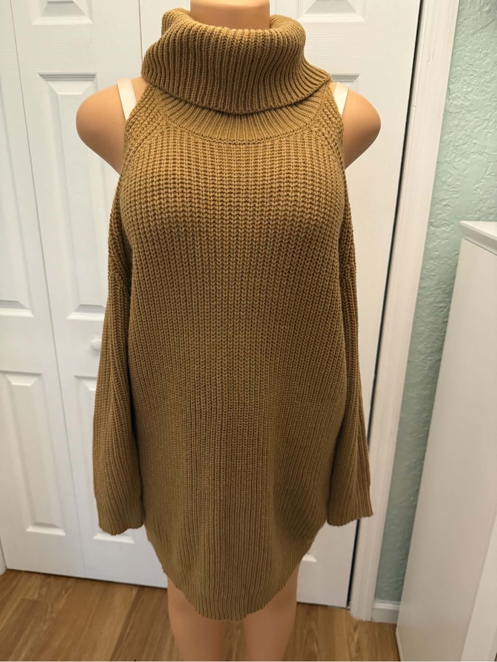 Lulus Brown Ribbed Turtleneck Cold Shoulder Sweater Dress S